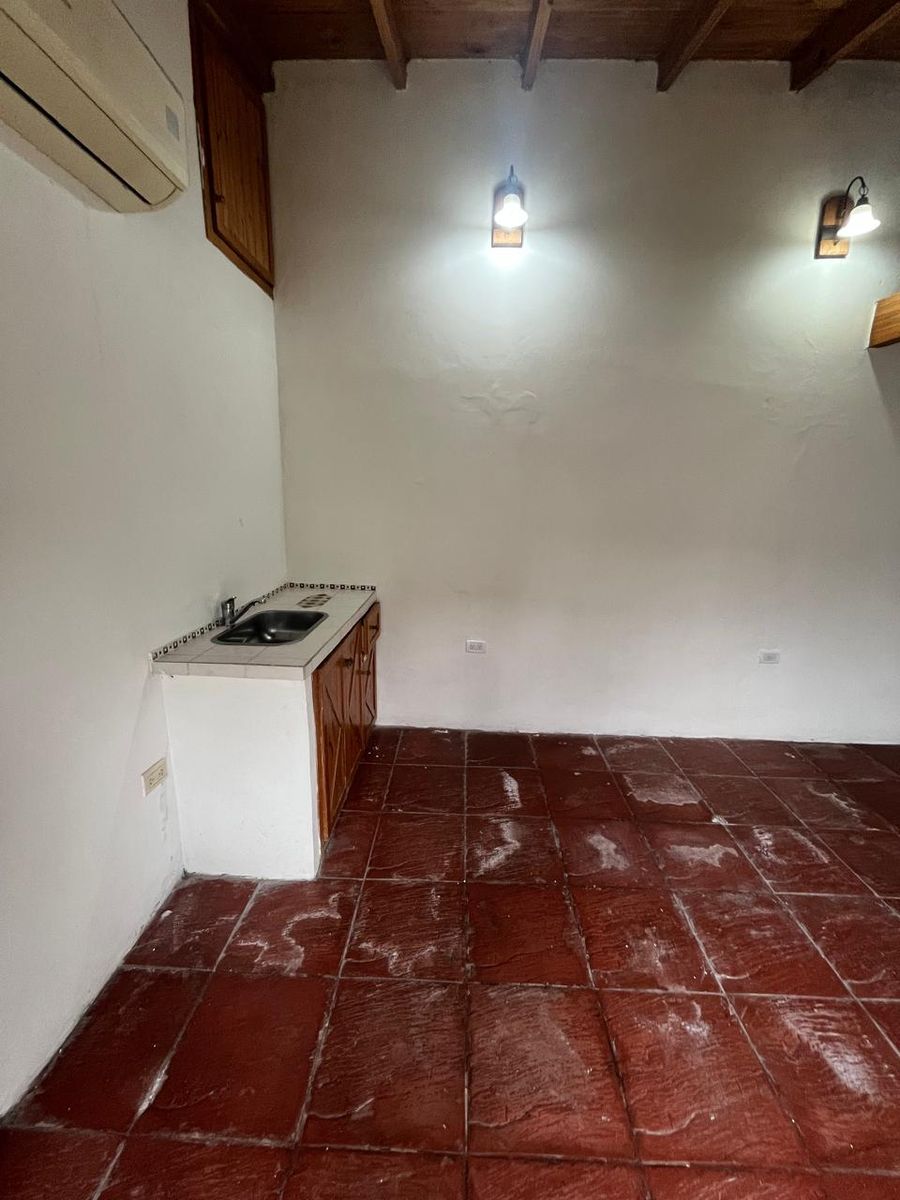 Venta muy linda casa Con Tres Dormitorios sobre Pedro Goyena MUÑIZ Posible Permuta - 20