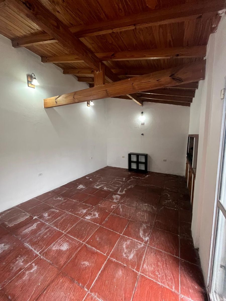 Venta muy linda casa Con Tres Dormitorios sobre Pedro Goyena MUÑIZ Posible Permuta - 23