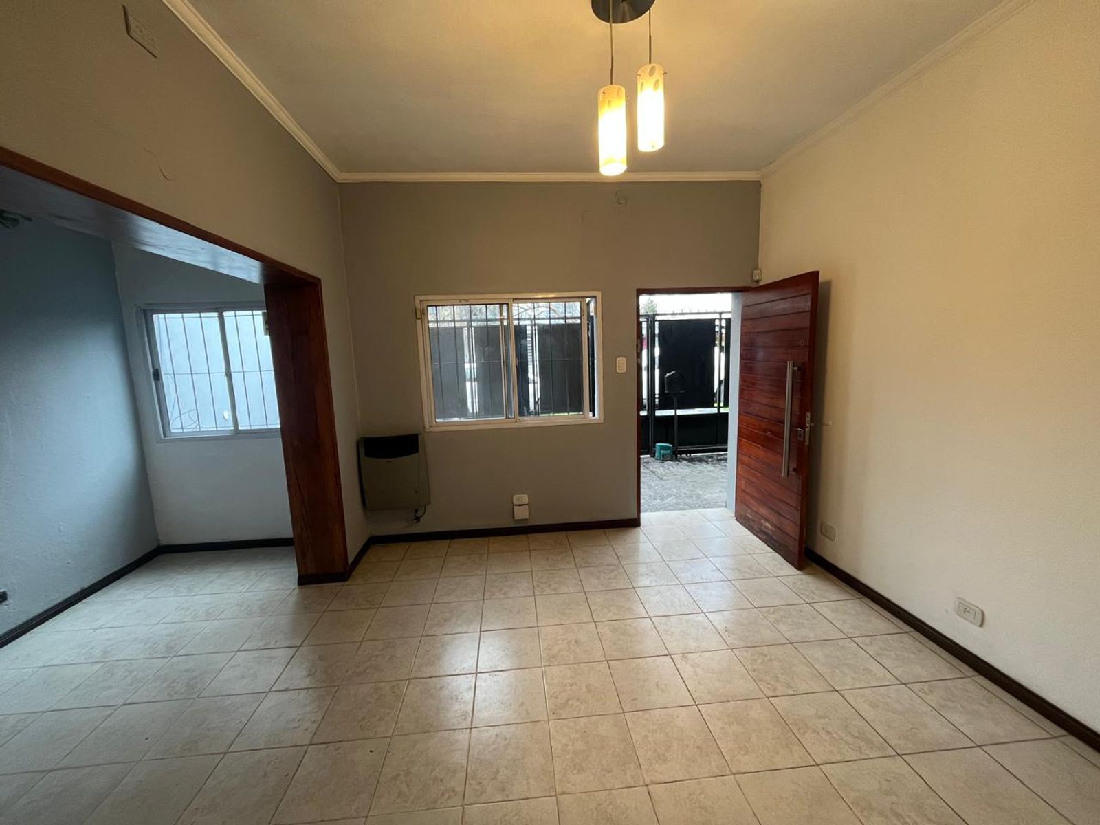 Venta muy linda casa Con Tres Dormitorios sobre Pedro Goyena MUÑIZ Posible Permuta - 28