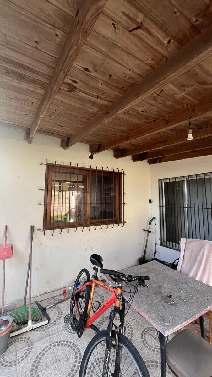 VENTA muy linda casa a metros de Irigoin - 16