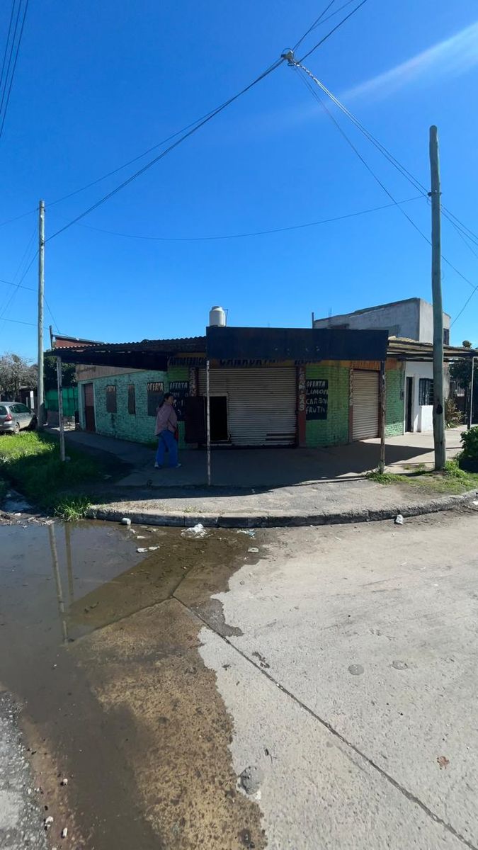 VENTA ESQUINA COMERCIAL mas casa y departamento - 5