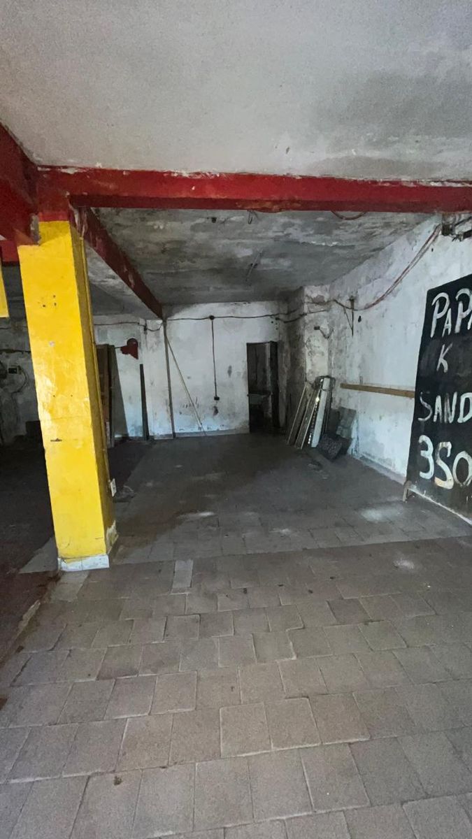 VENTA ESQUINA COMERCIAL mas casa y departamento - 9