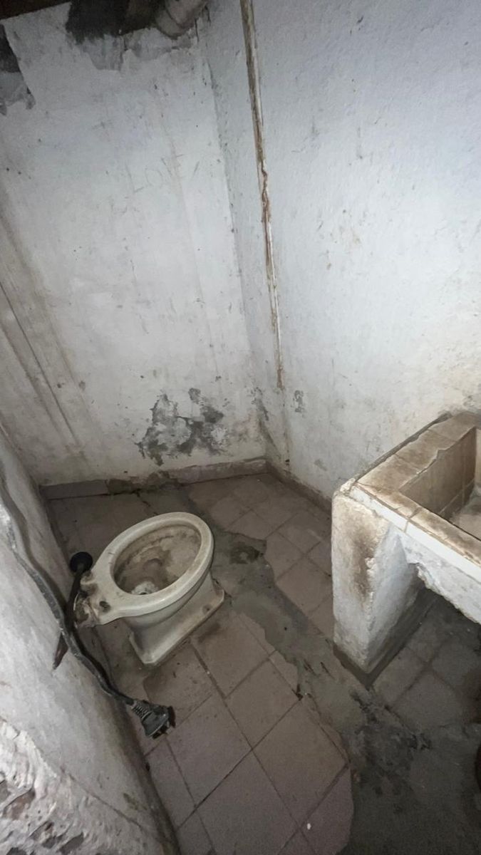 VENTA ESQUINA COMERCIAL mas casa y departamento - 15