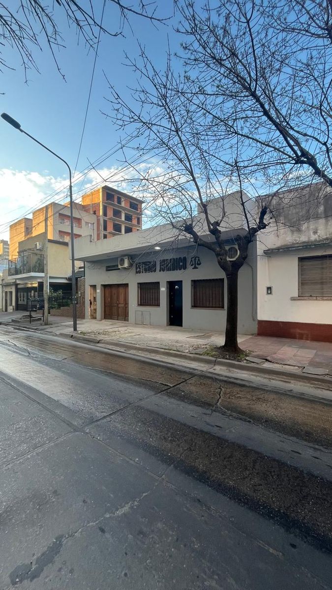 Excelente propiedad Apta para emprendimiento - 3