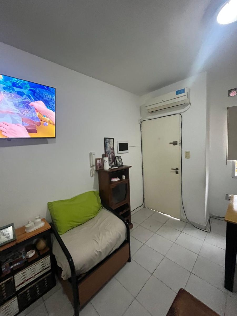 Dos ambientes con cochera UBICACIÓN DESTACADA — foto 6