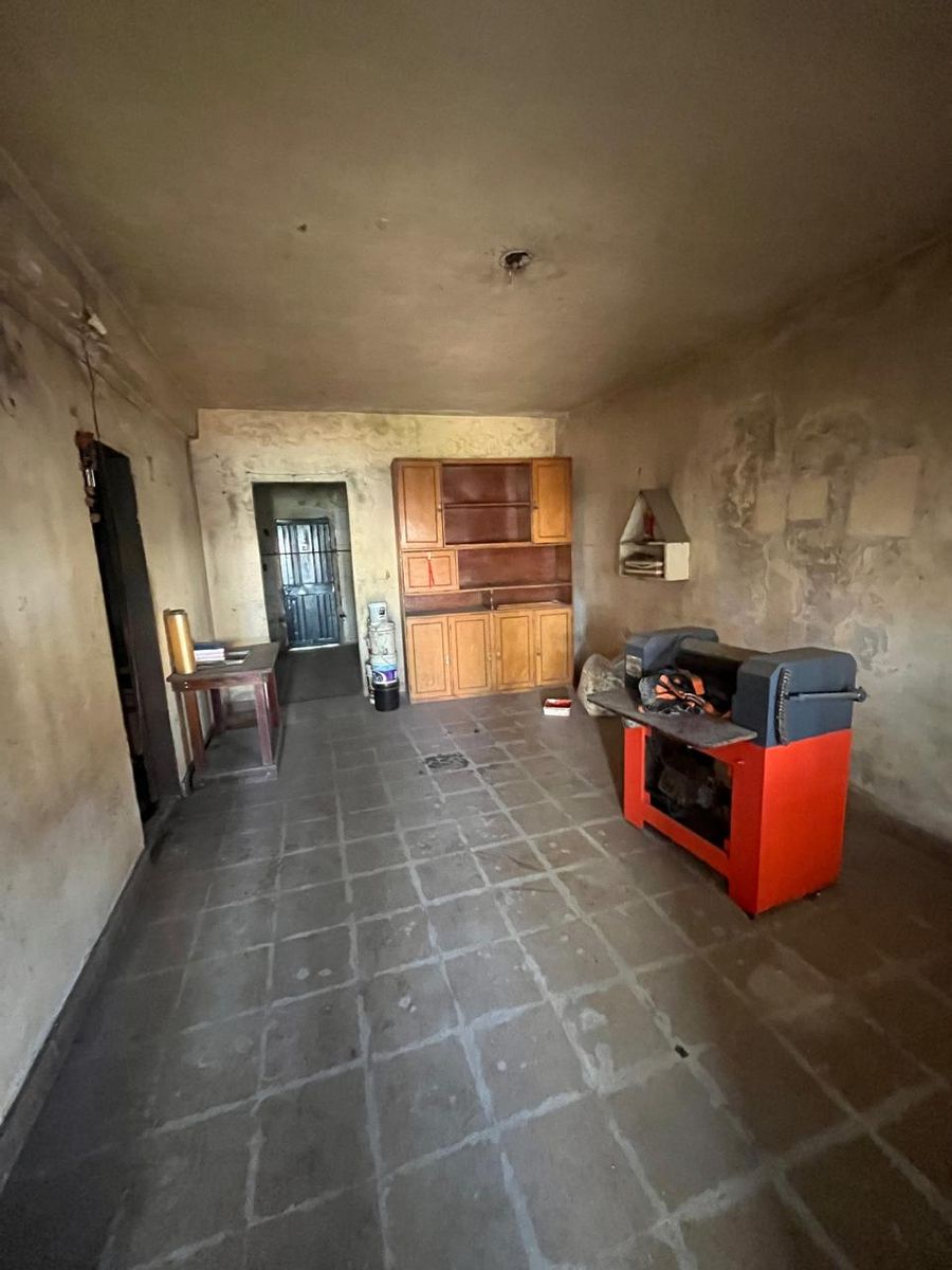 Venta casa para reciclar MUY INTERESANTE Atención, leer descripción — foto 3