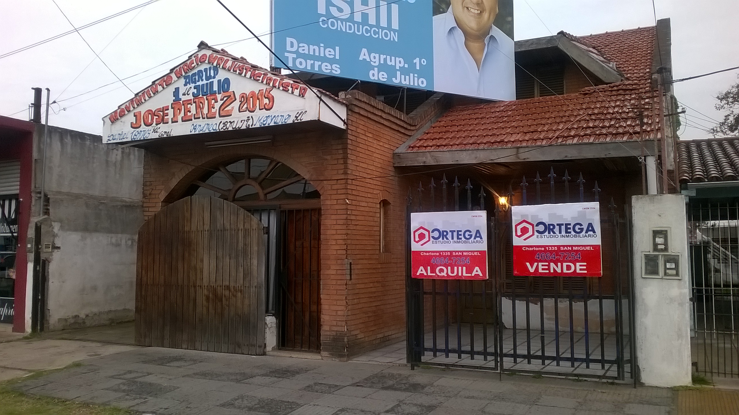 CASA + LOCAL + DPTOS EXCELENTE OPORTUNIDAD!! - 1