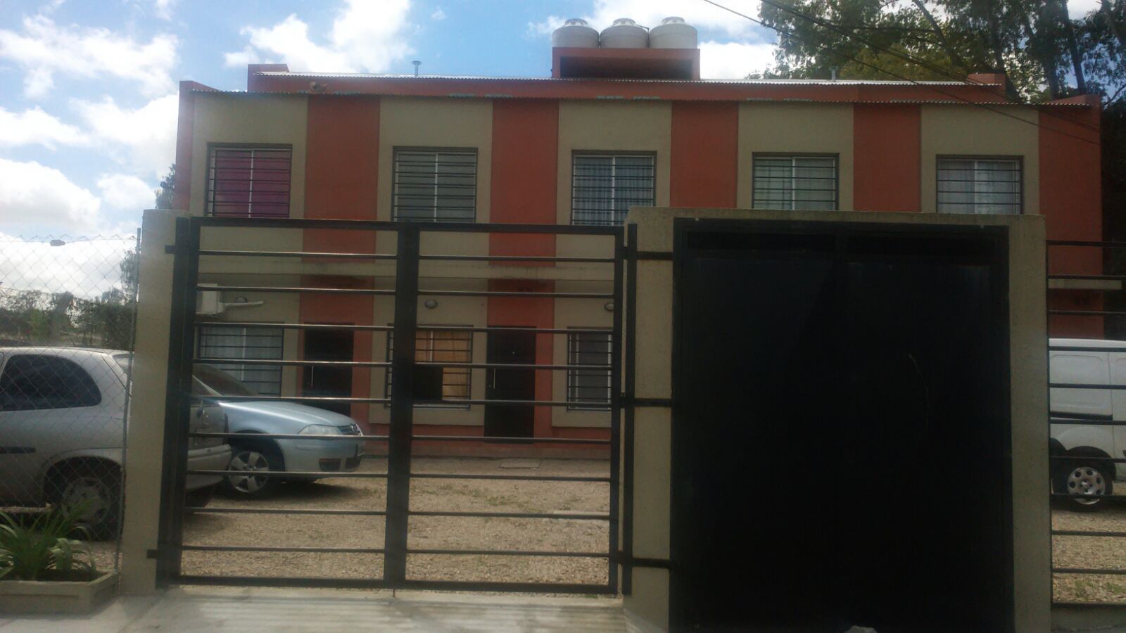 2 ambientes con cochera y patio — foto 10