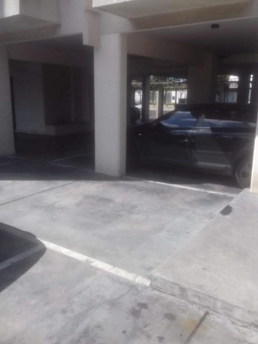 COCHERA EN EDIFICIO C/PORTON AUTOMATIZADO