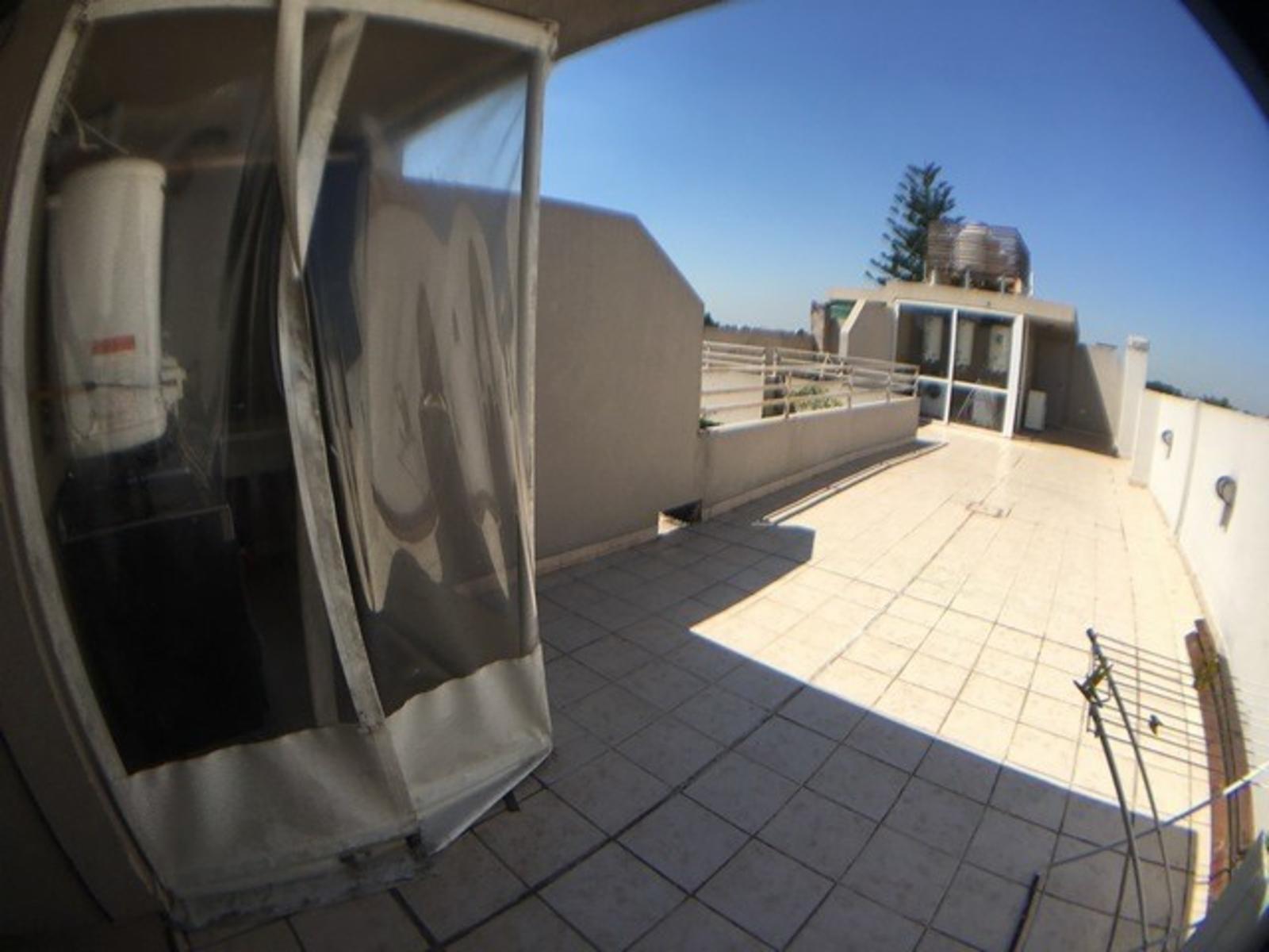 DEPARTAMENTO EN EDIFICIO DE 3 PISOS — foto 2