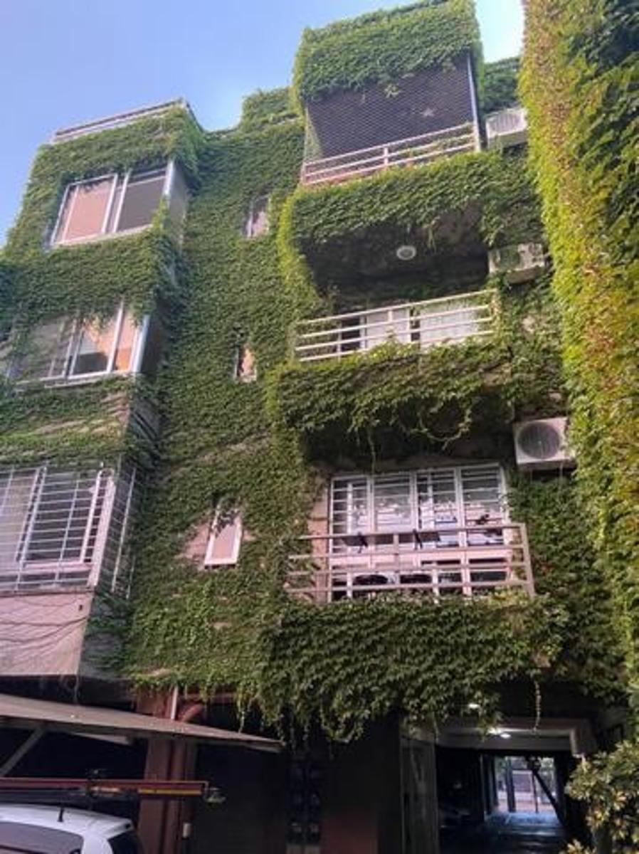 DEPARTAMENTO EN EDIFICIO DE 3 PISOS — foto 8