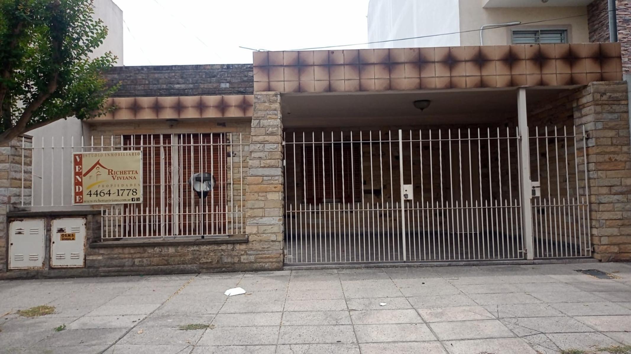 P.H. TIPO CASA 2 AMB. EN PLANTA BAJA CONTRAFRENTE