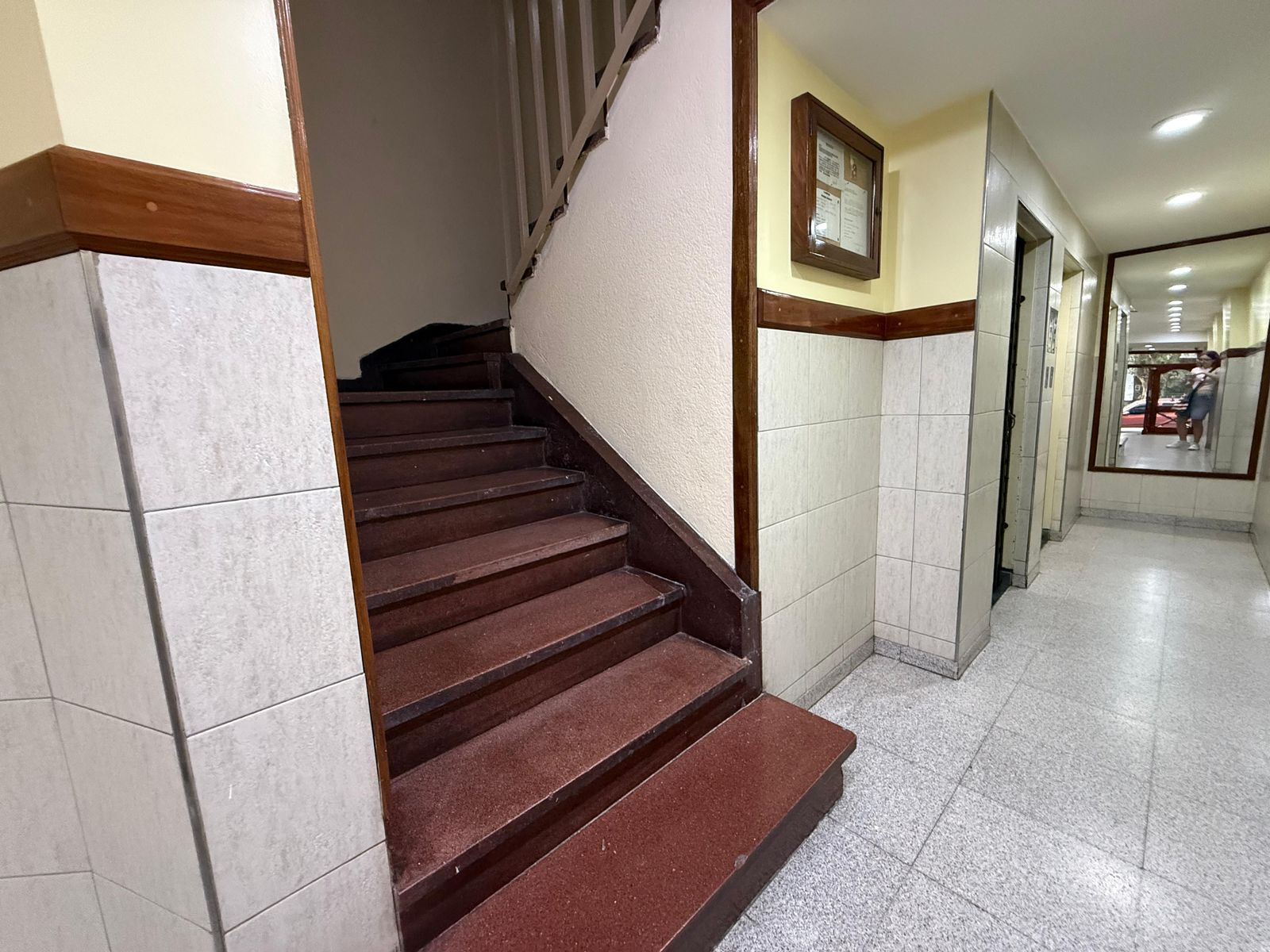 Departamento de 2 Amb. En Edificio de Altura - 3