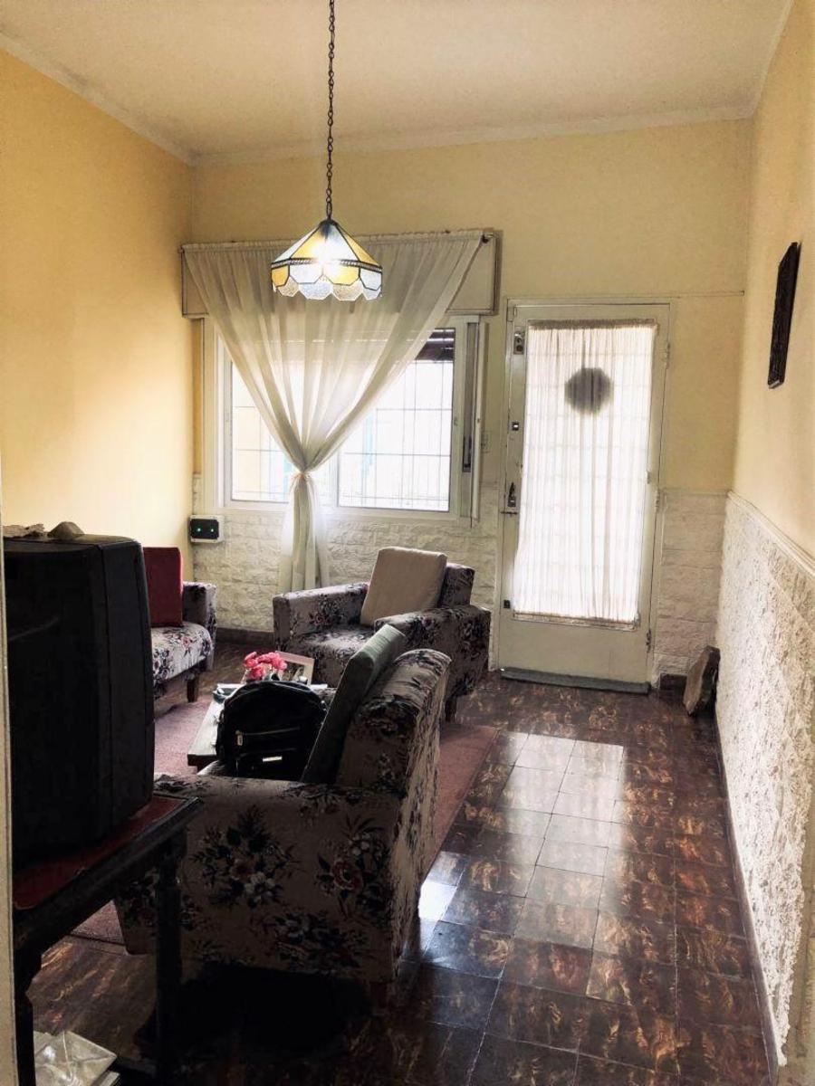 Casa en venta Ituzaingó con amplio parque — foto 2