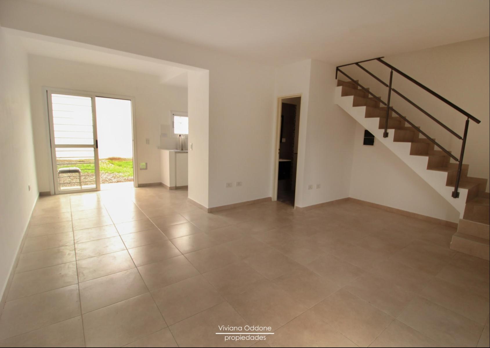 Dúplex minimalista en venta Ituzaingó