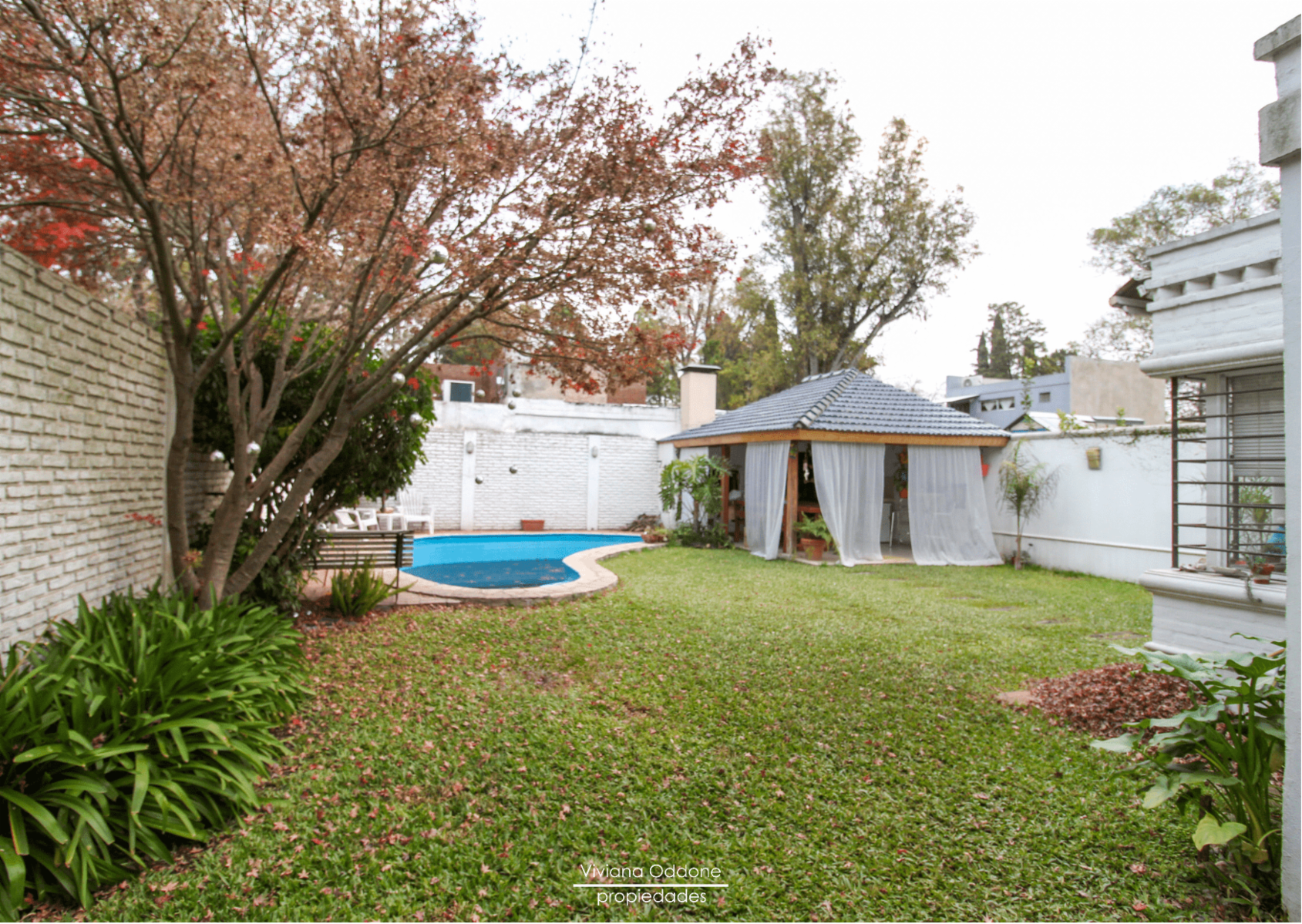 Casa en Venta Parque Leloir con quincho y piscina — foto 11