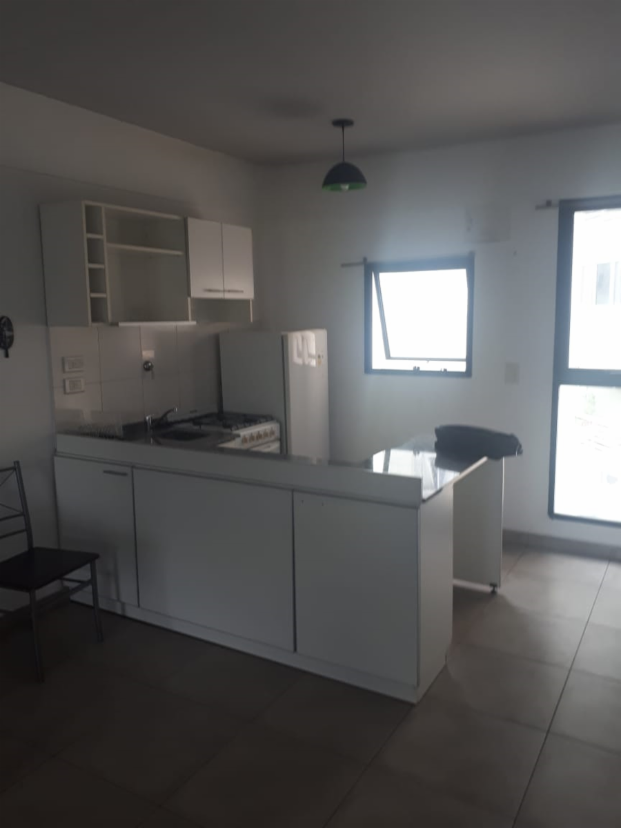DEPARTAMENTO TEMPORARIO AMOBLADO, MUY LINDO Y LUMINOSO — foto 3