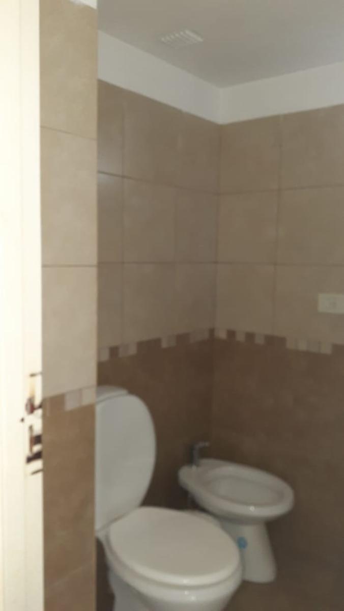 Monoambiente amoblado, con balcon al frente - 1