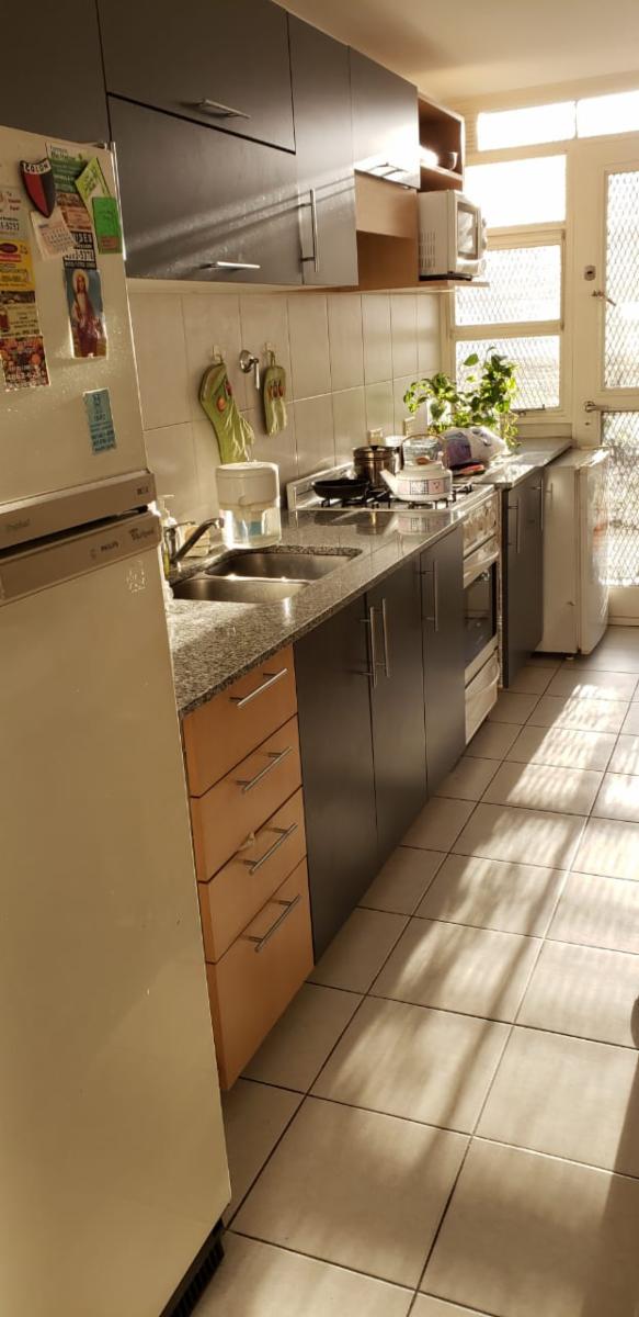 TODO LO QUE BUSCAS: SEMIPISO 2 1/2 AMB 60 M2, BALCON CORRIDO, COCHERA Y PISCINA, APTO PROFESIONAL
