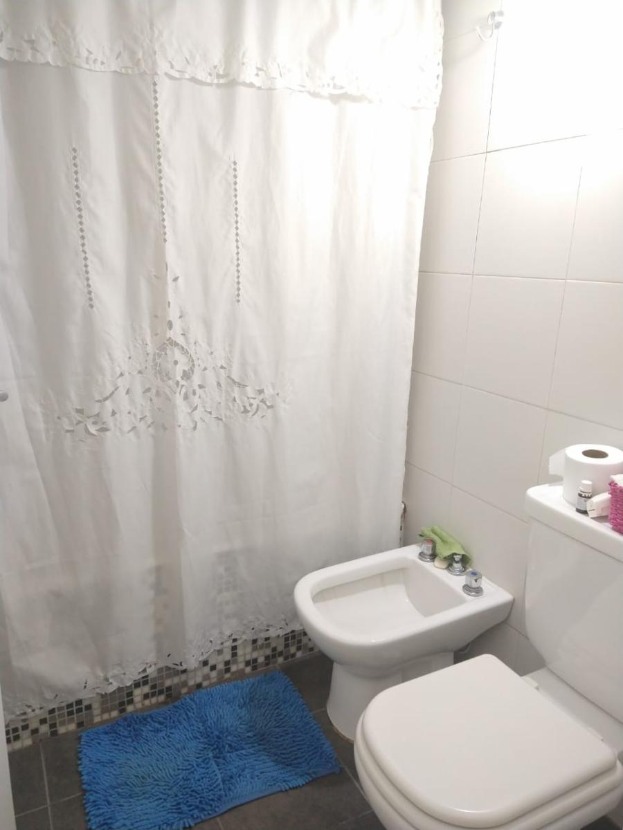 VENDE DEPTO EN DUPLEX 2 AMB CON BALCON, PATIO TERRAZA AL FRENTE - VILLA DEL PARQUE - 23