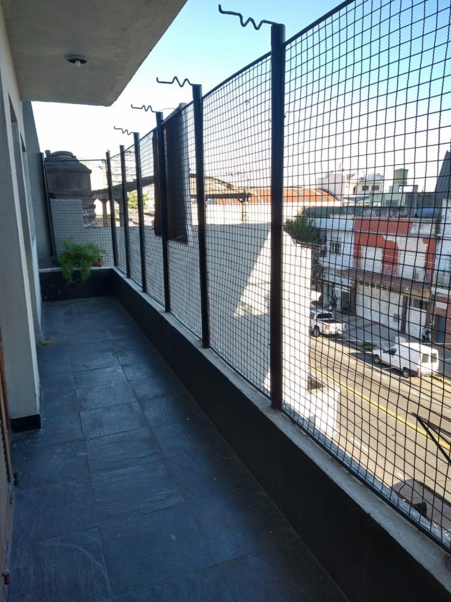 MUY LINDO 3 AMB AL FRENTE CON BALCON, TERRAZA, LAVADERO, PARRILLA. MUY AMPLIO Y LUMINOSO — foto 9