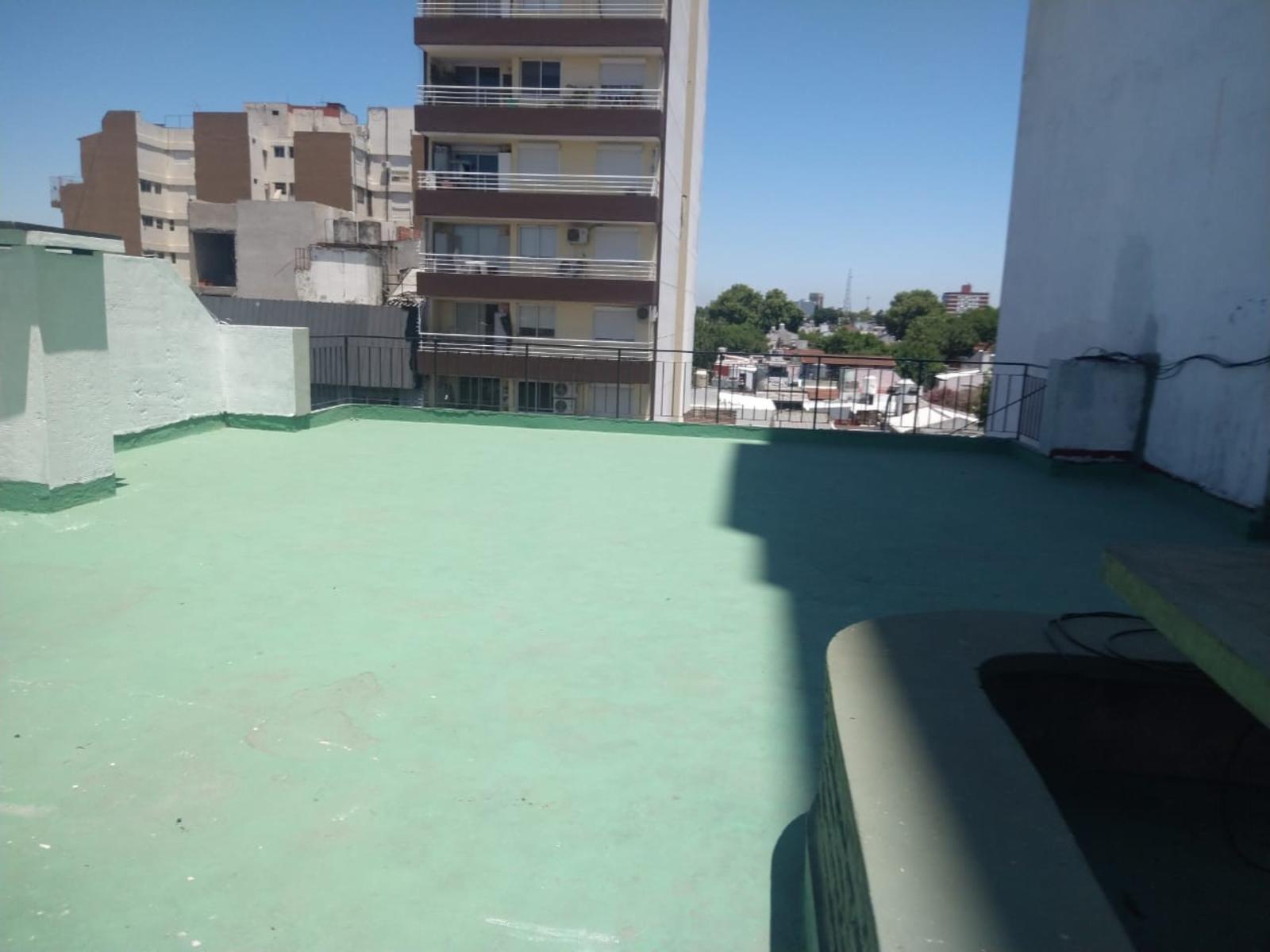 MUY LINDO 3 AMB AL FRENTE CON BALCON, TERRAZA, LAVADERO, PARRILLA. MUY AMPLIO Y LUMINOSO — foto 14