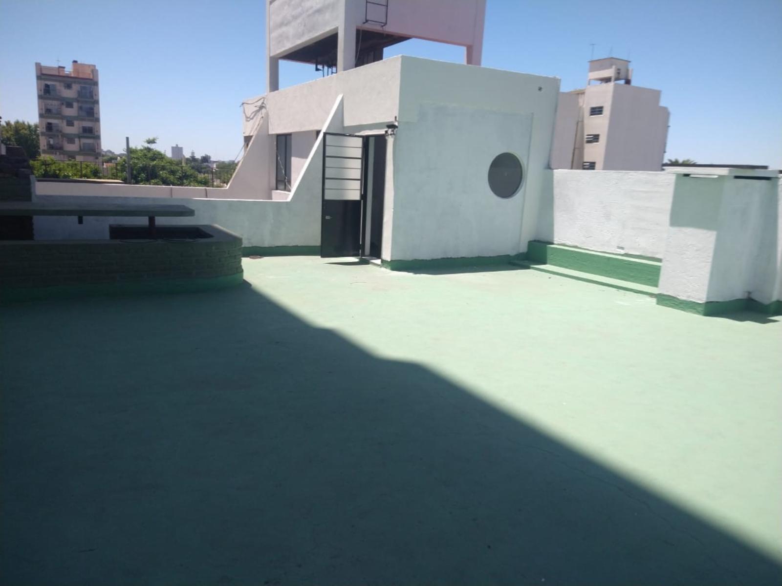 MUY LINDO 3 AMB AL FRENTE CON BALCON, TERRAZA, LAVADERO, PARRILLA. MUY AMPLIO Y LUMINOSO — foto 15