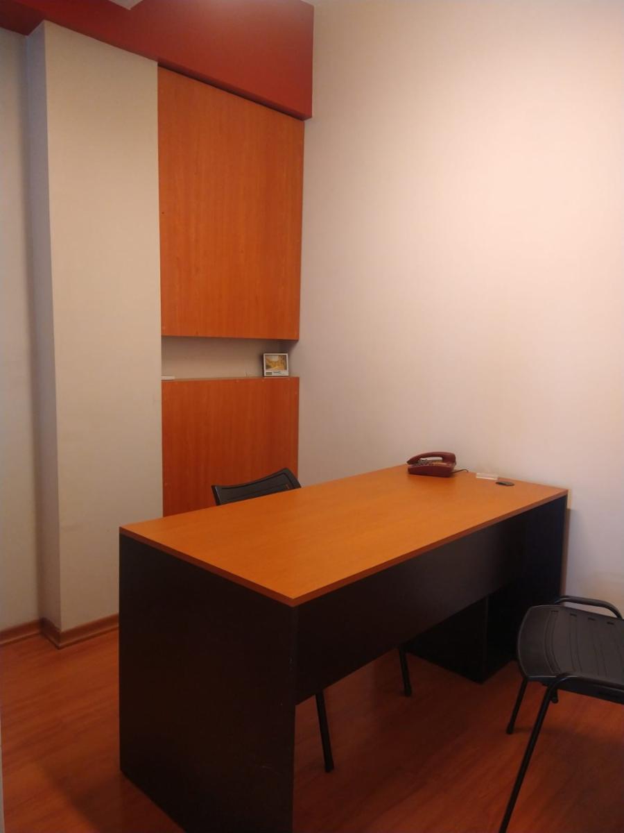 Alquila 5 Oficinas + 1 Sala De Reuniones + Recepción Y Cocina - 6