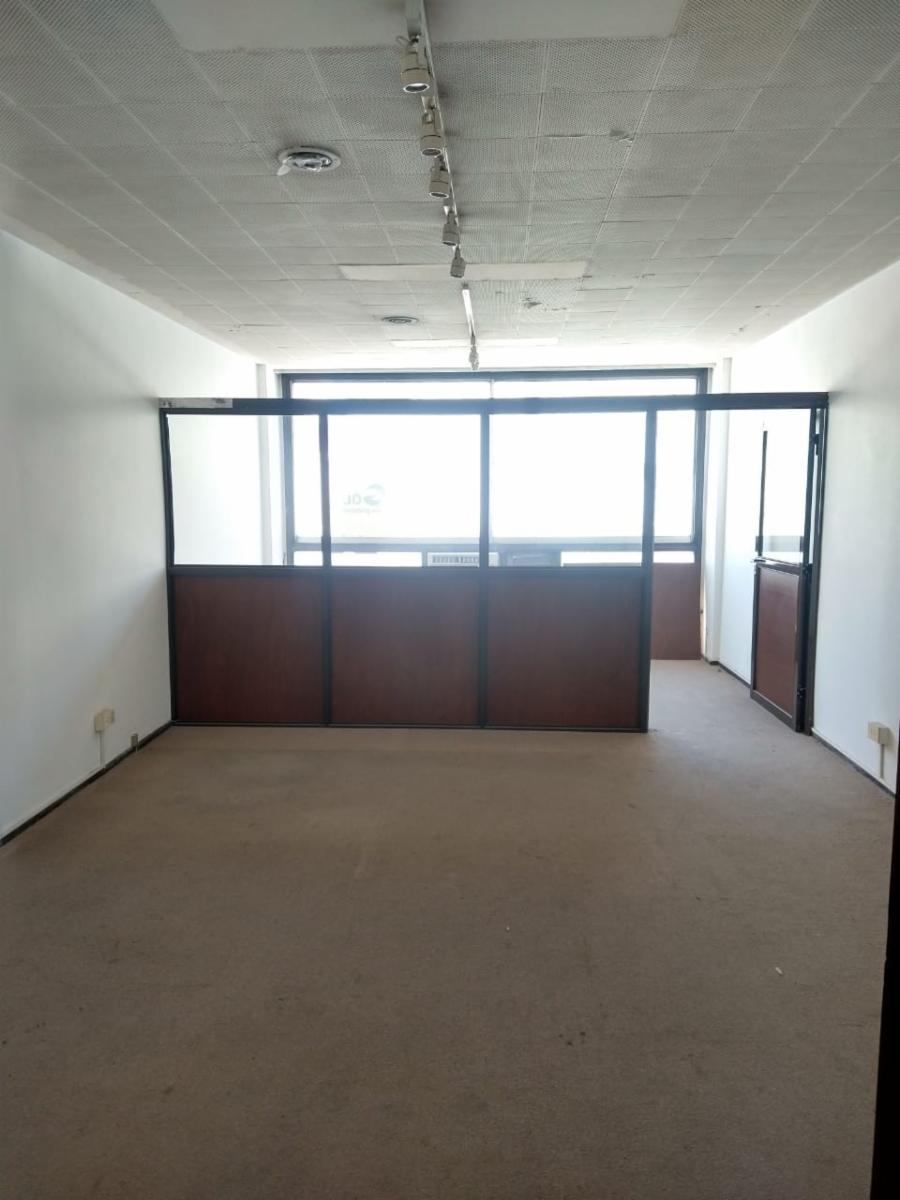 Alquila: Oficina De 30m2 En Microcentro. Excelente Ubicación - 1