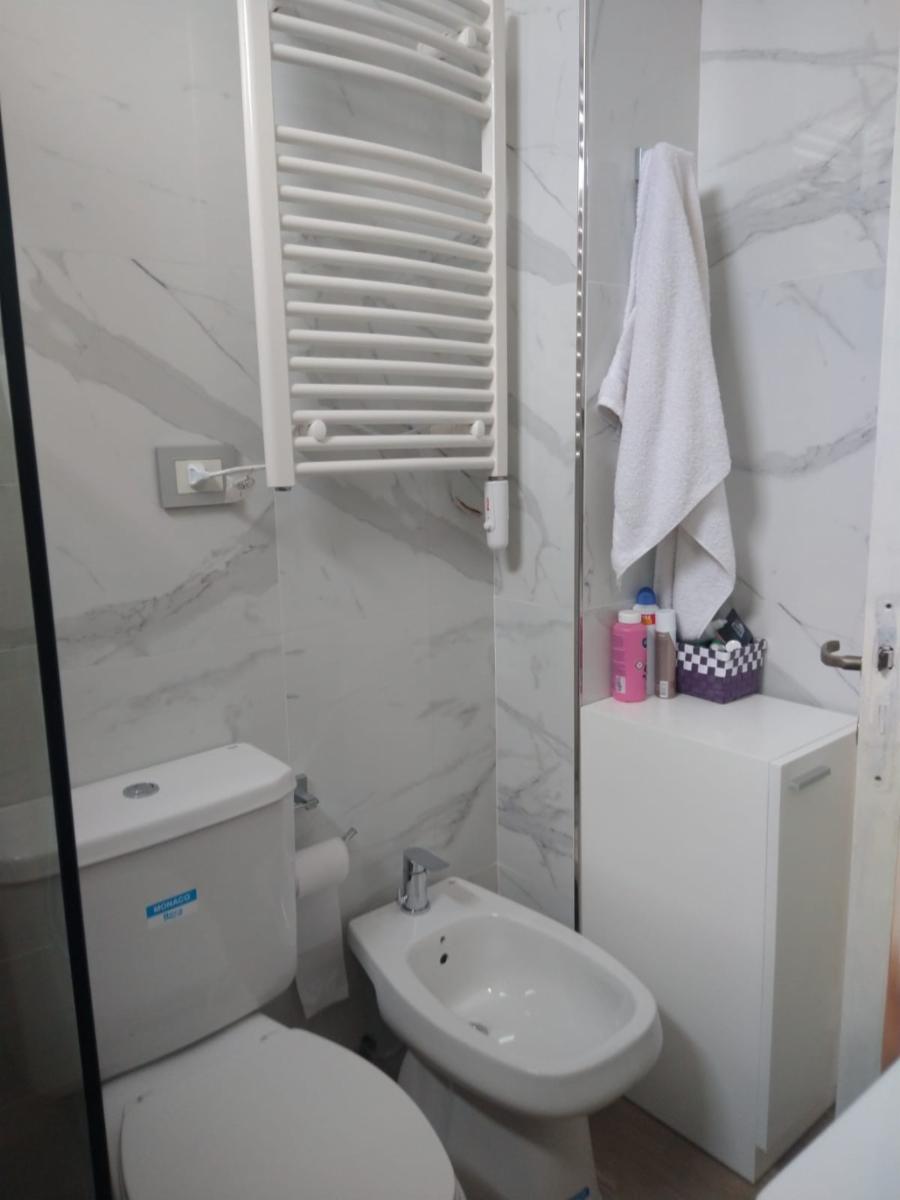 Vende 2 Ambientes En Caballito , Muy Amplio Luminoso. Refaccionado A Nuevo — foto 7