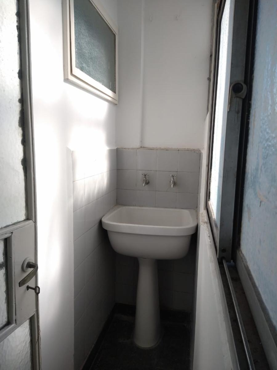 Vende Depto 2 Amb En Villa Gral Mitre — foto 7