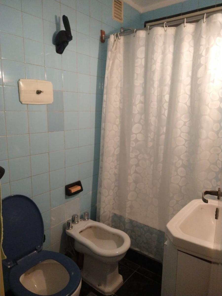 Vende Dpto Monoambiente Con Balcon Al Frente Y Cocina Separada — foto 5