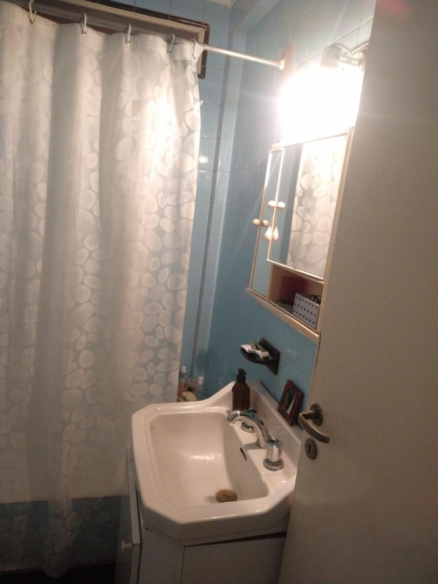 Vende Dpto Monoambiente Con Balcon Al Frente Y Cocina Separada — foto 6