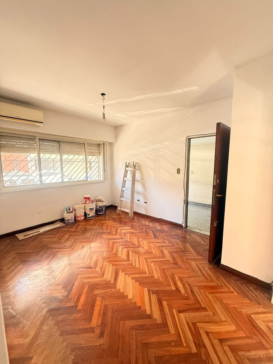 Vende Depto 2 Amb En Villa Santa Rita Con Patio