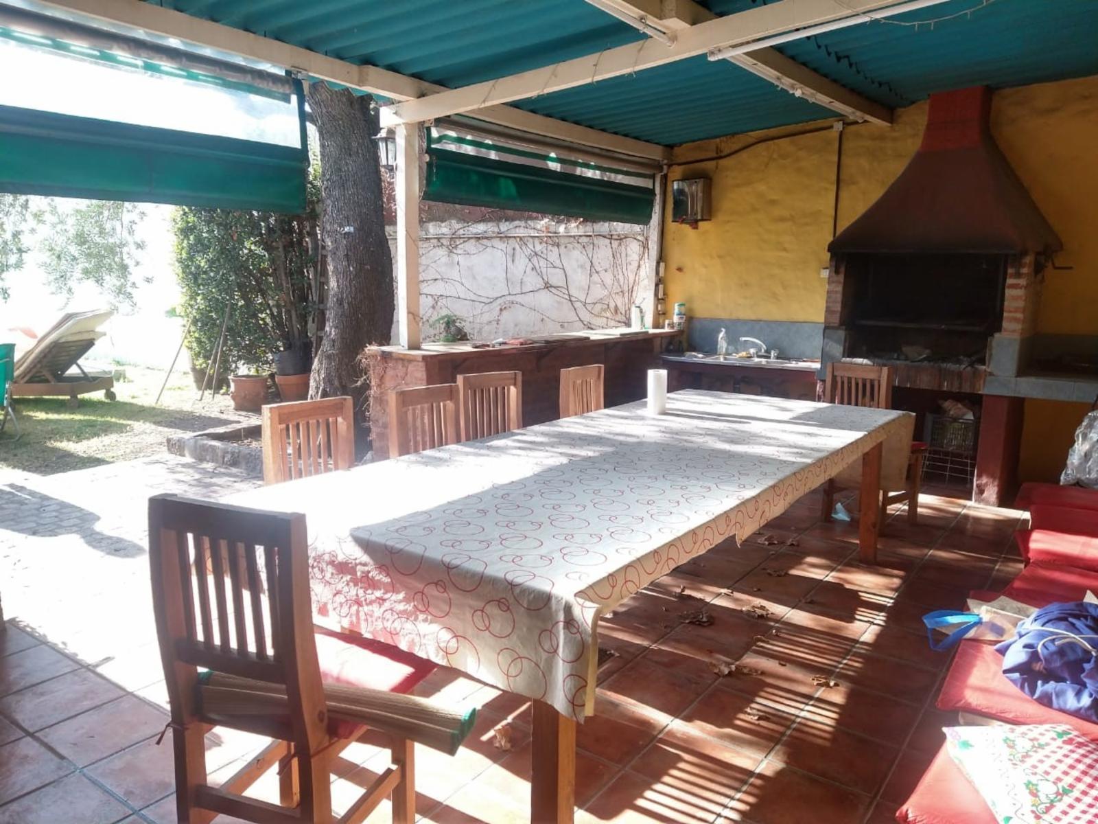 Vende Hermosa Casa 4 Amb Con Parque, Quincho, Pileta Y Cochera - 16