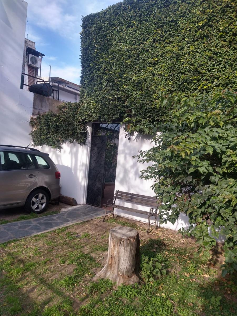 Vende Hermosa Casa 4 Amb Con Parque, Quincho, Pileta Y Cochera - 17