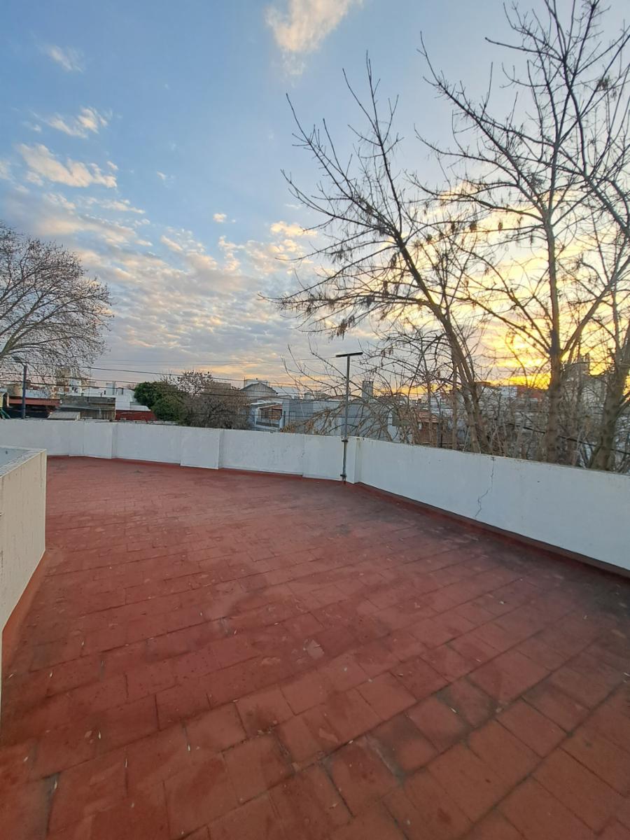 Imperdible: Vende Hermosa Casa, Lote Propio 4 Amb Con Terraza, Parrilla, En Monte Castro — foto 9