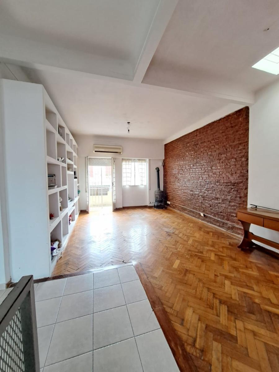 Vende Hermoso Ph 3 Ambientes Al Frente Con Terraza, Pileta Y Quincho