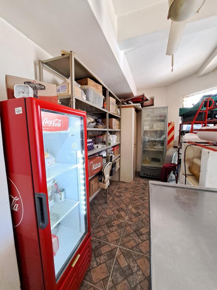 VENDE LOCAL EN ESQUINA EN VILLA GERAL MITRE CON MOBILIARIO - 10