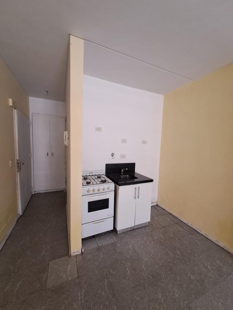 Vende Monoambiente Con Balcon, Y Amenities En Parque — foto 3