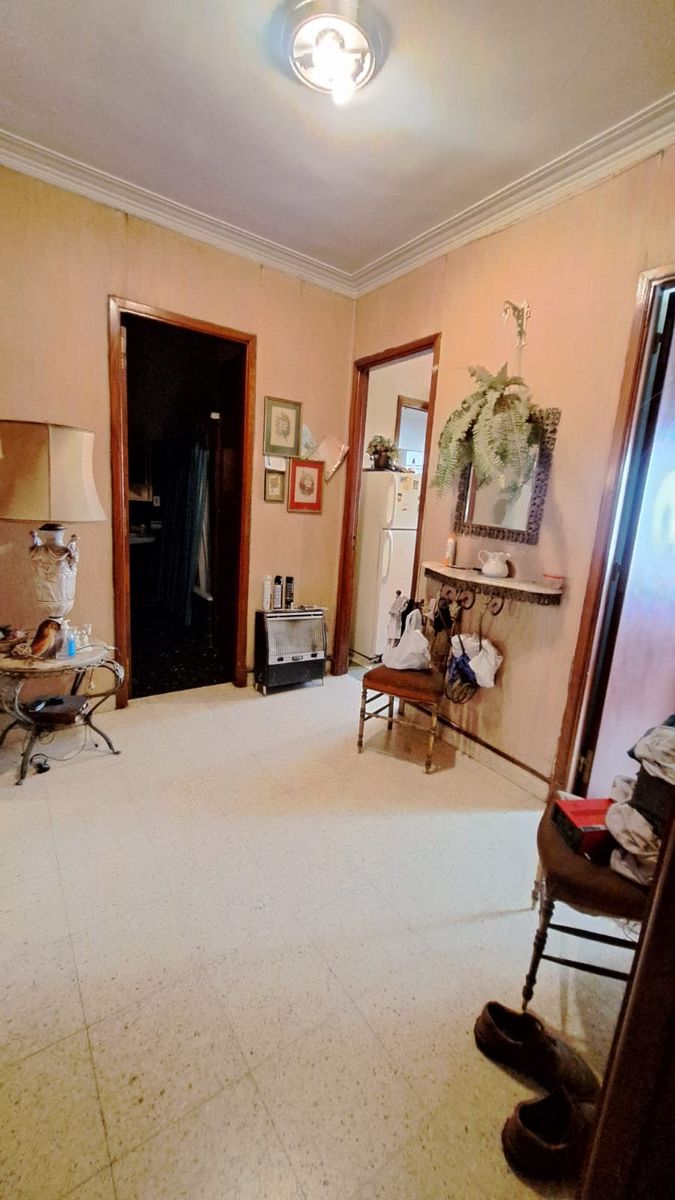VENDE HERMOSA CASA, LOTE PORPIO EN VILLA GRAL MITRE - 10