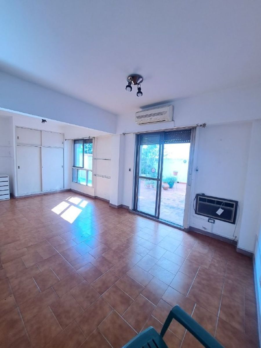VENDE MONOAMBIENTE CON GRAN PATIO — foto 6