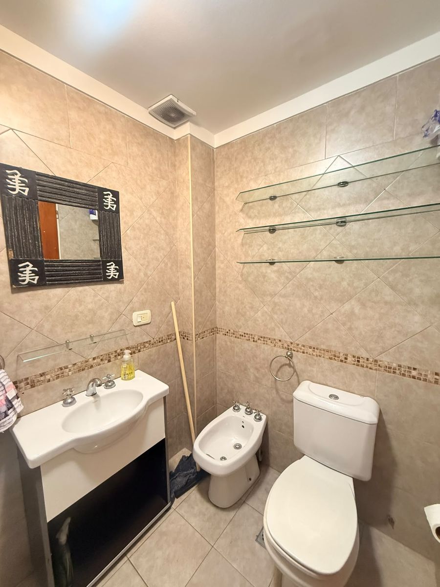 VENDE 2 AMBIENTES CON BALCON AL FRENTE EN PISO 10 - PATERNAL - 10