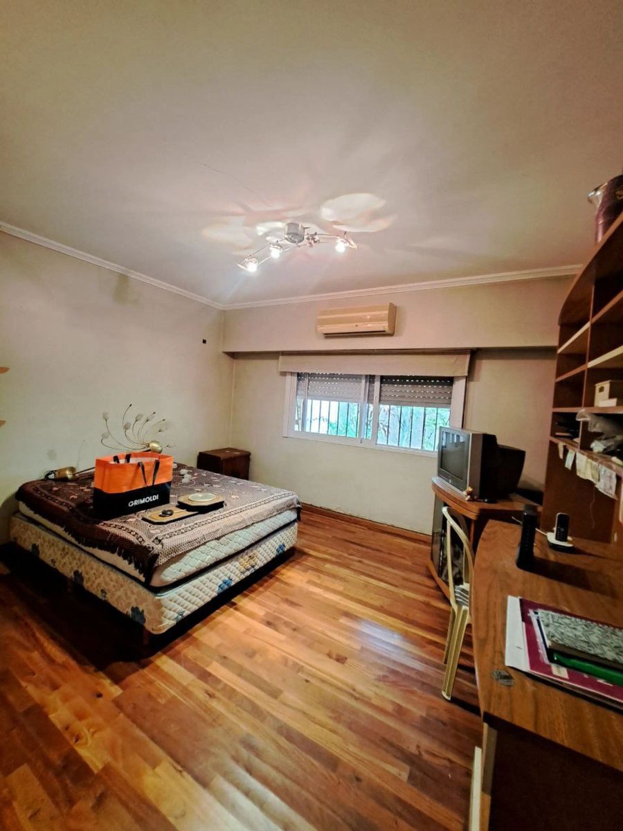 OPORTUNIDAD: VENDE TERRENO EN FLORES - 12