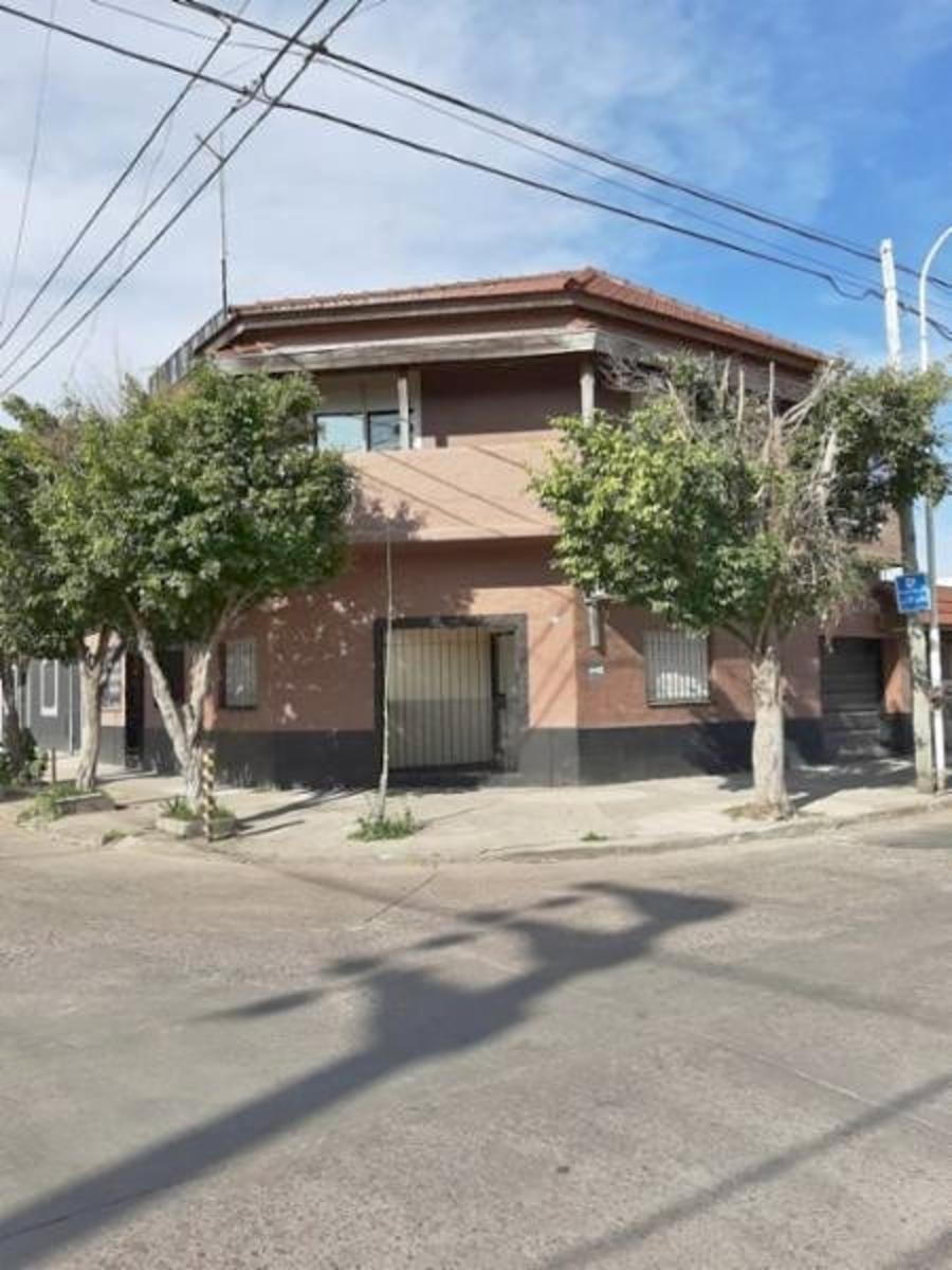 Excelente Piso de 3 ambientes en Lomas del Mirador