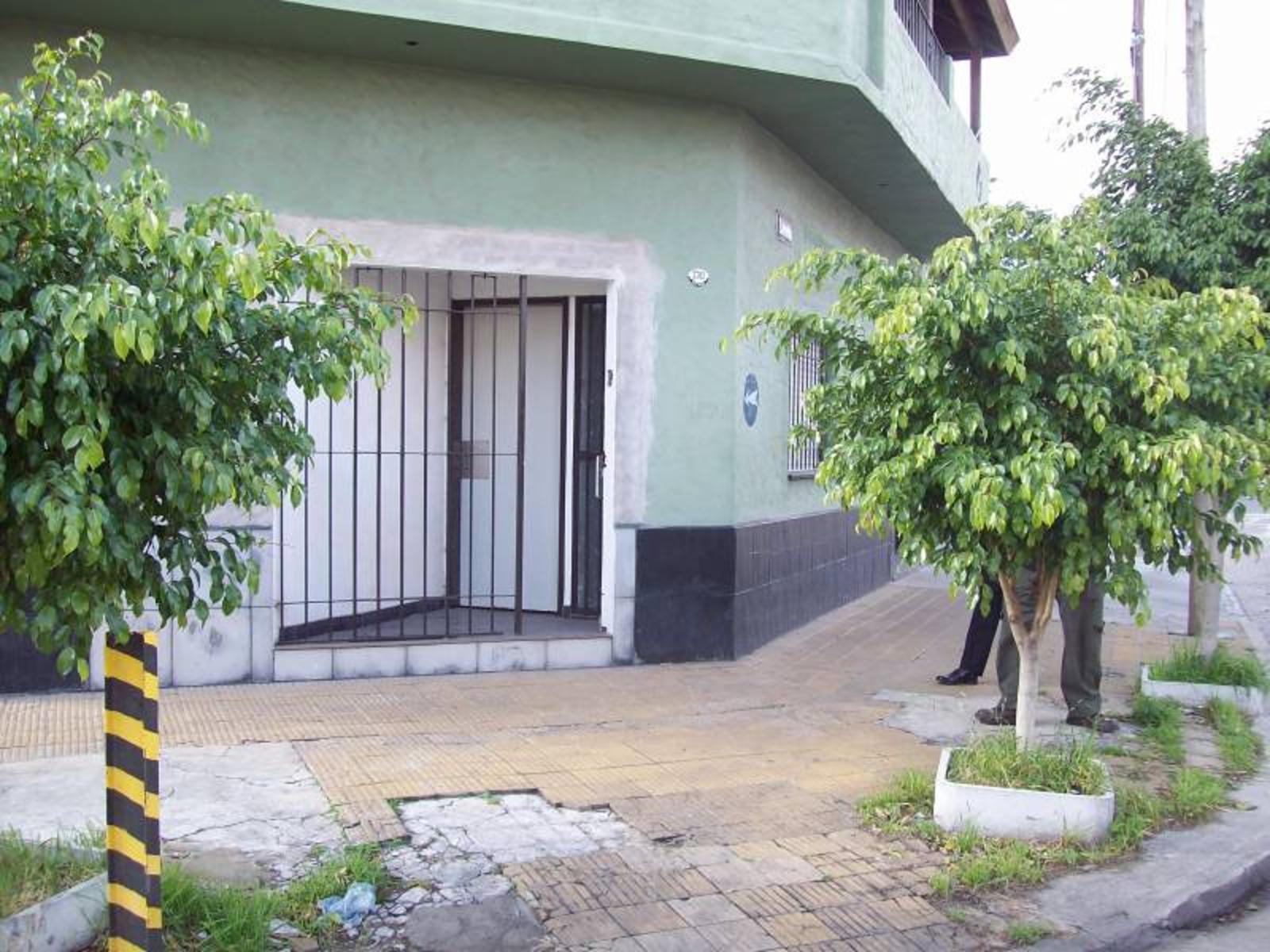 Excelente Departamento de 2 ambientes con cochera