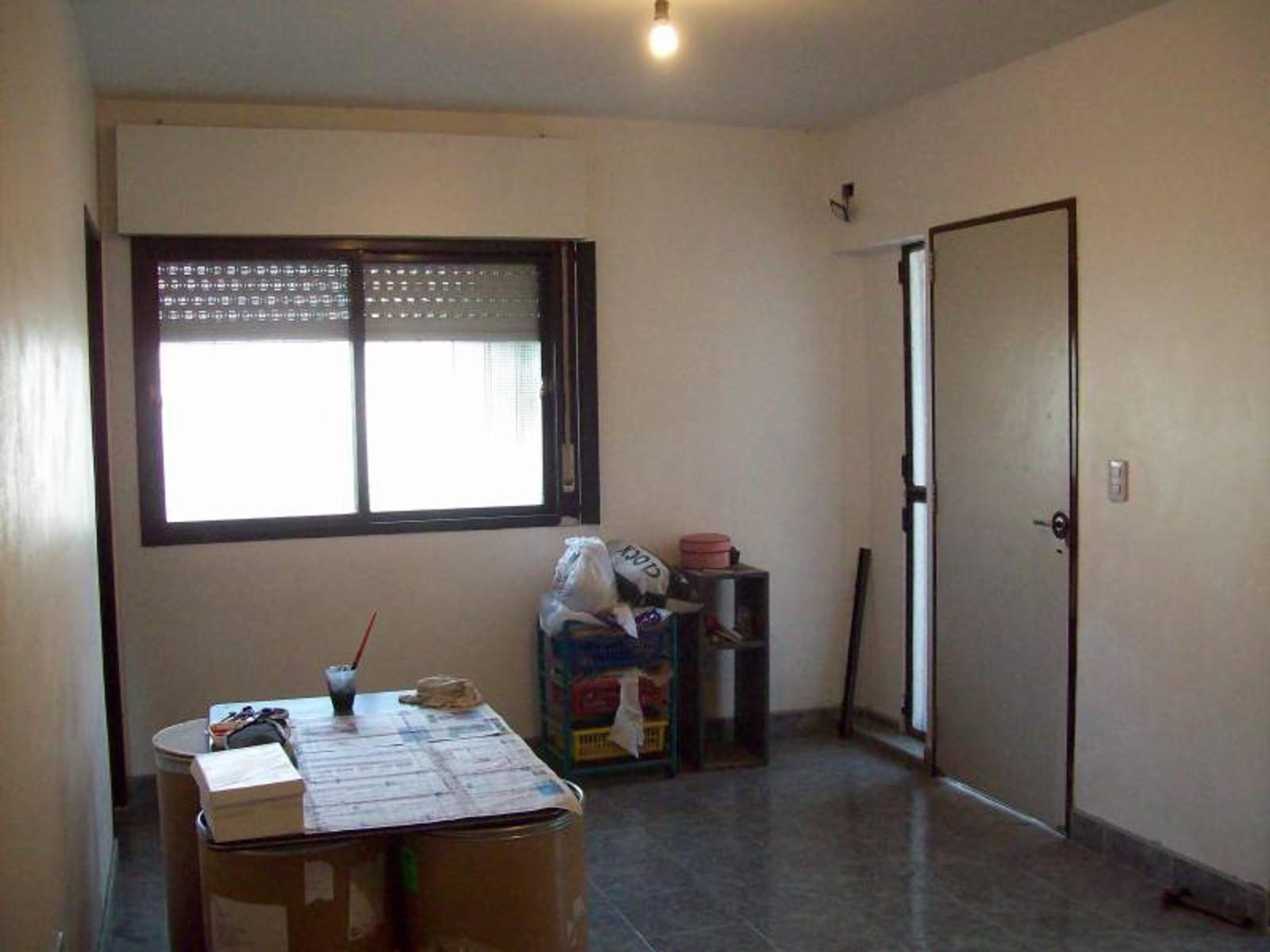 Excelente Departamento de 2 ambientes con cochera — foto 3