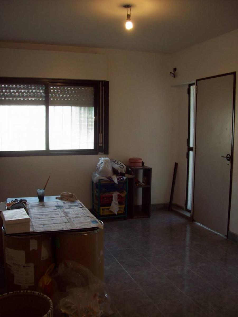 Excelente Departamento de 2 ambientes con cochera — foto 4