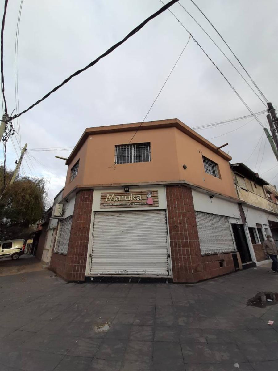 Excelente local comercial + piso de 3 ambientes — foto 2