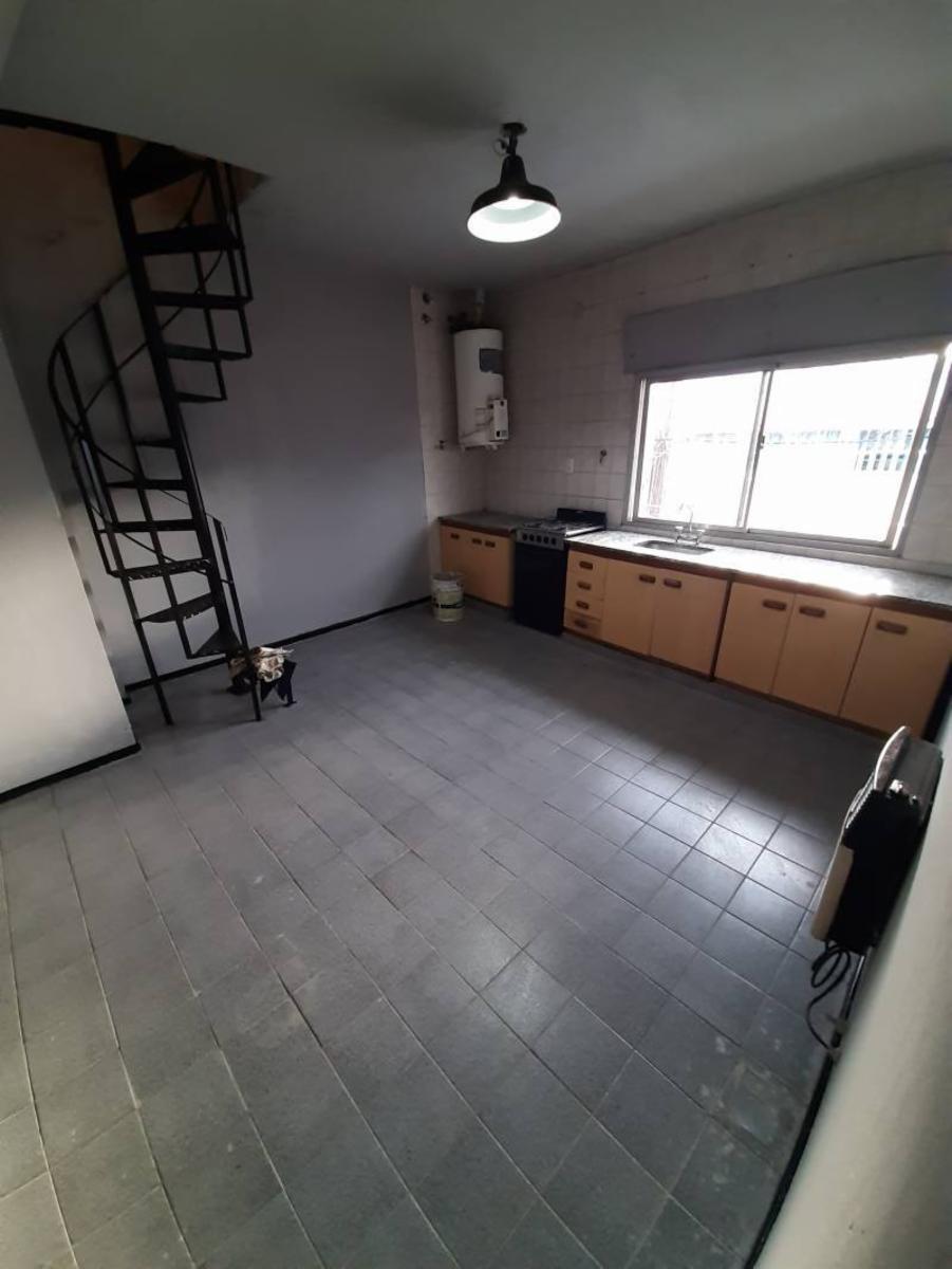 Excelente local comercial + piso de 3 ambientes — foto 5
